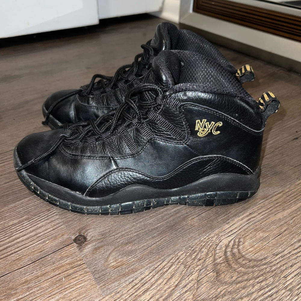 Air Jordan 10 Retros “NYC” Exclusive !!